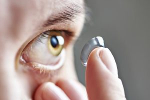 STOCK_Contact-Lenses-and-DryEye